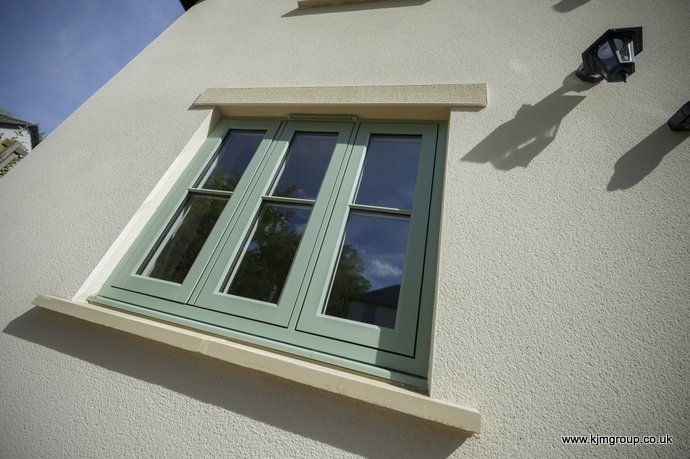 Residence 9 cottage window in chartwell green